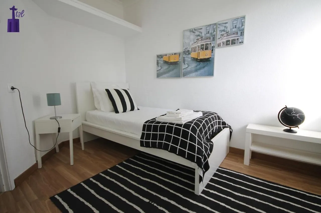 Lisbon South Apartment